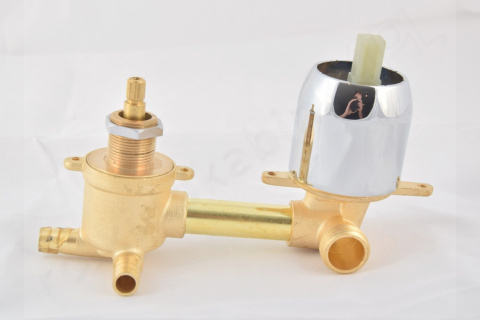 Bateria do kabiny z hydromasażem 3 funkcyjna B01-4 - 100mm Bateria do kabiny z hydromasażem 3 funkcyjna B01-4 - 100mm